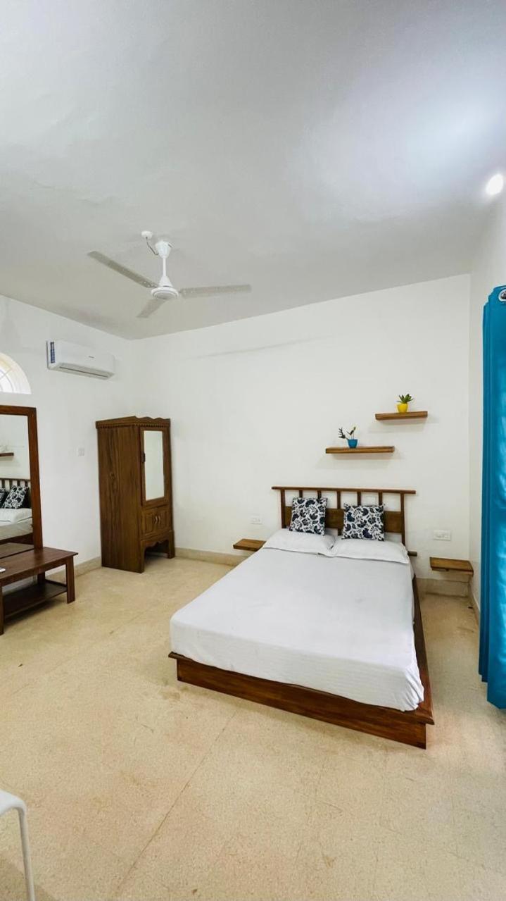 Jaladarshini Lakeside Gardens Bed & Breakfast Kollam Eksteriør bilde